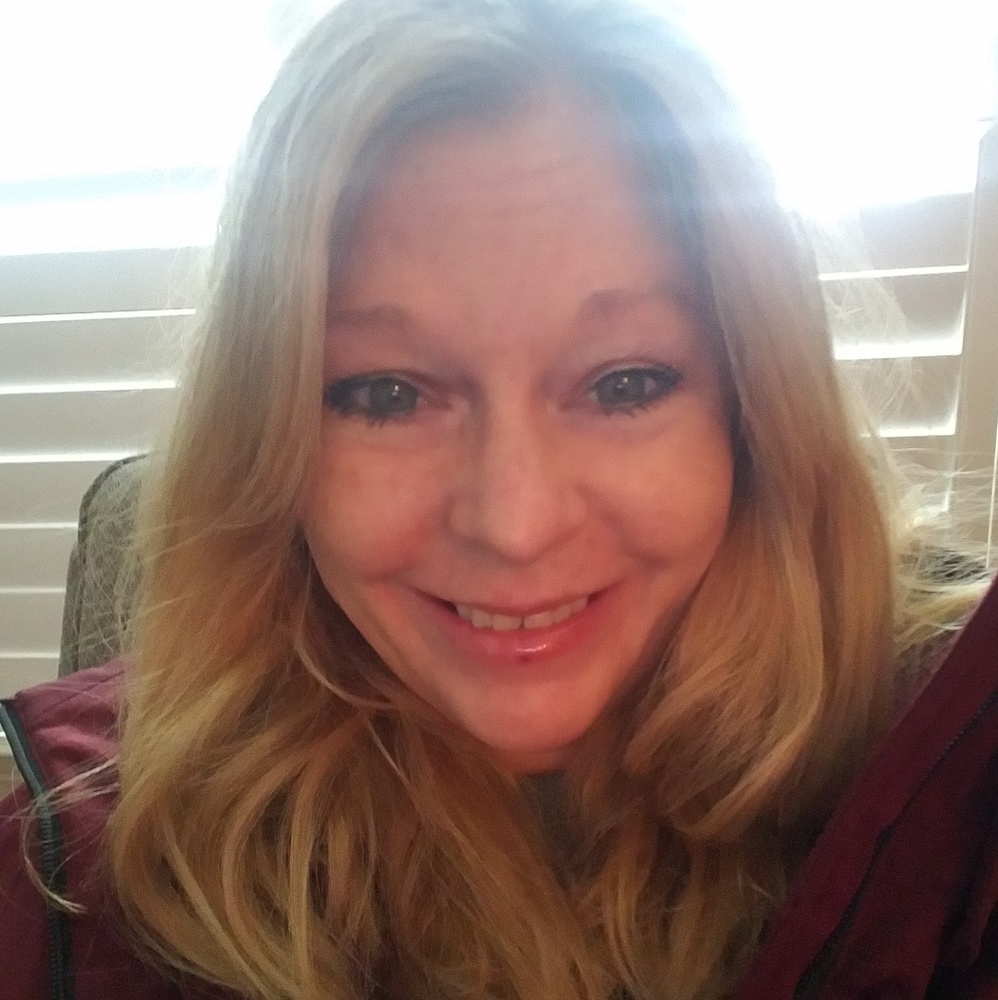 Meet your Posher, Dana